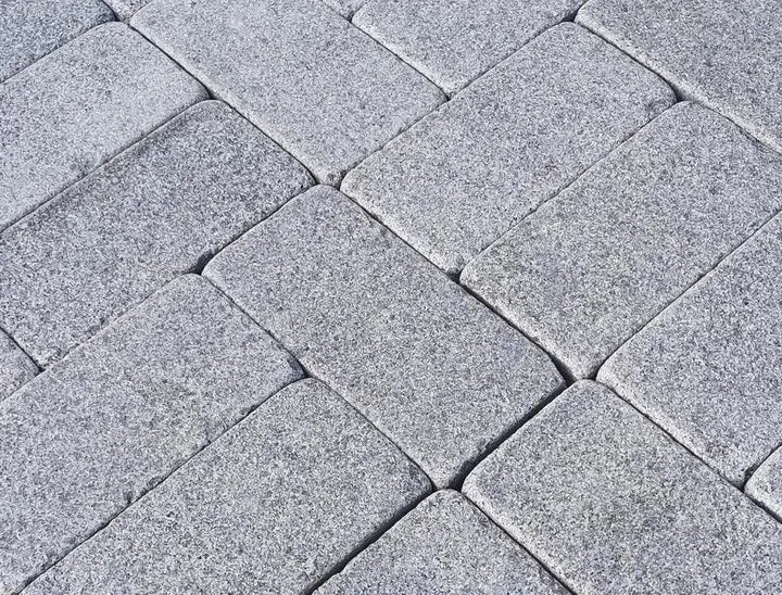 Tumbled Granite Setts, Paving Edging, Blue Black Cobbles 200x100x30mm £41.89/m2 - Paving Slabs UK